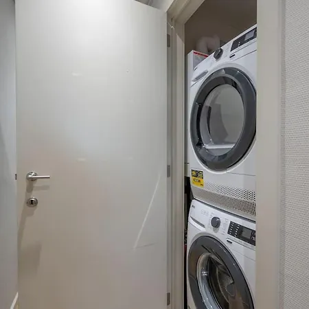 3 Met Zeezicht In Appartement *